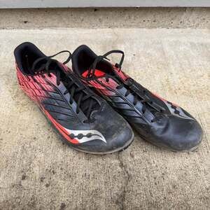 Saucony Spitfire 5 Track Spikes - Black/Red Athletics Sprinting Shoes - Mens 11